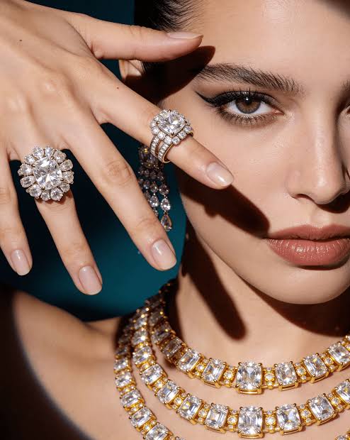 Jewelry photography by Phoenix Production Studio